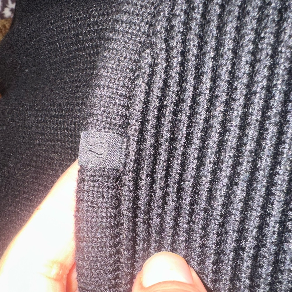 LULULEMON - Picture 10 of 11